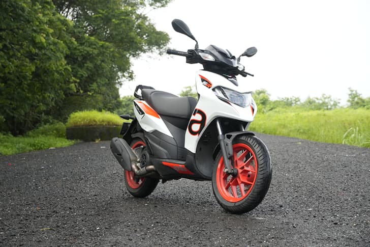 Aprilia SR 175 photo