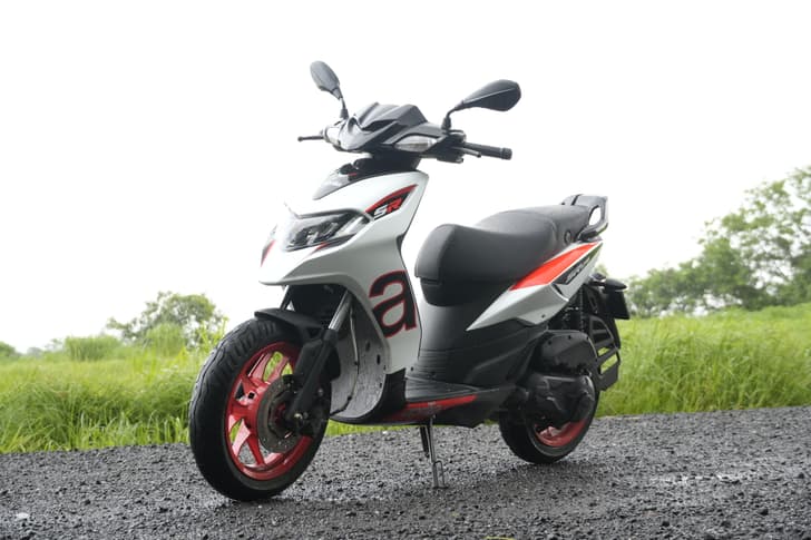 Aprilia SR 175 photo