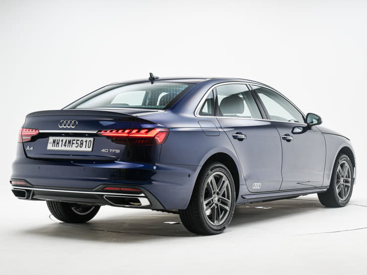 Audi A4 photo