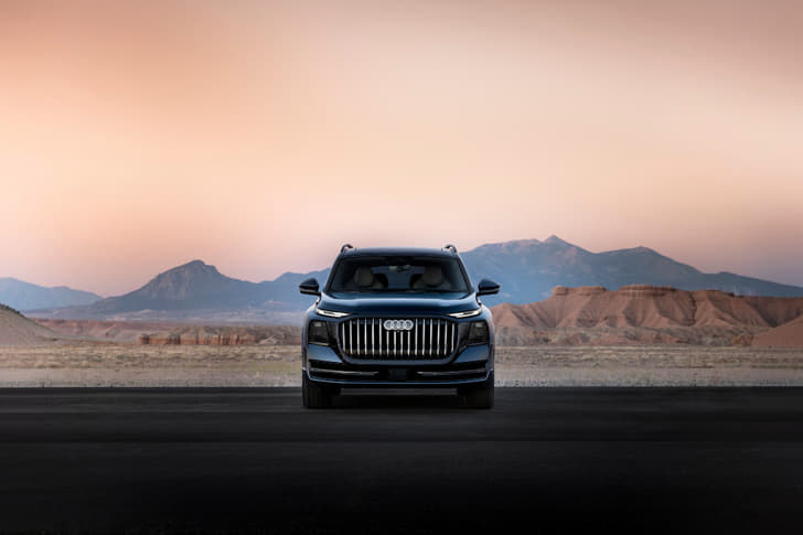Audi Q9 photo