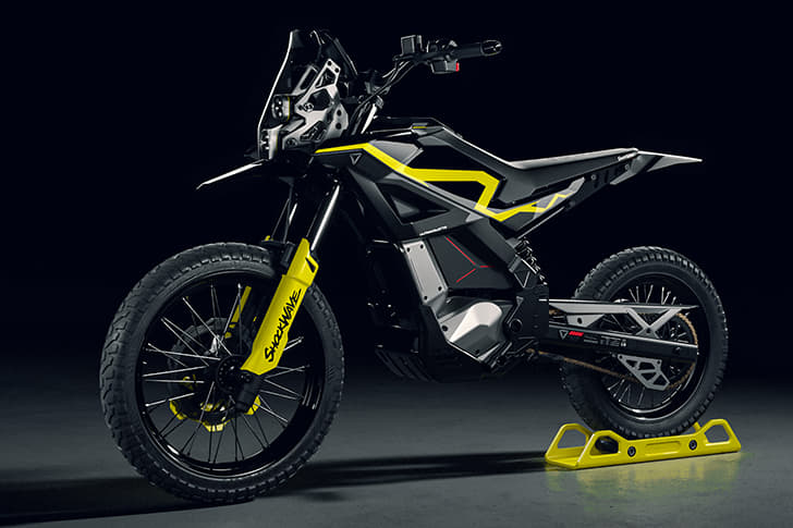 Bajaj Adventure photo