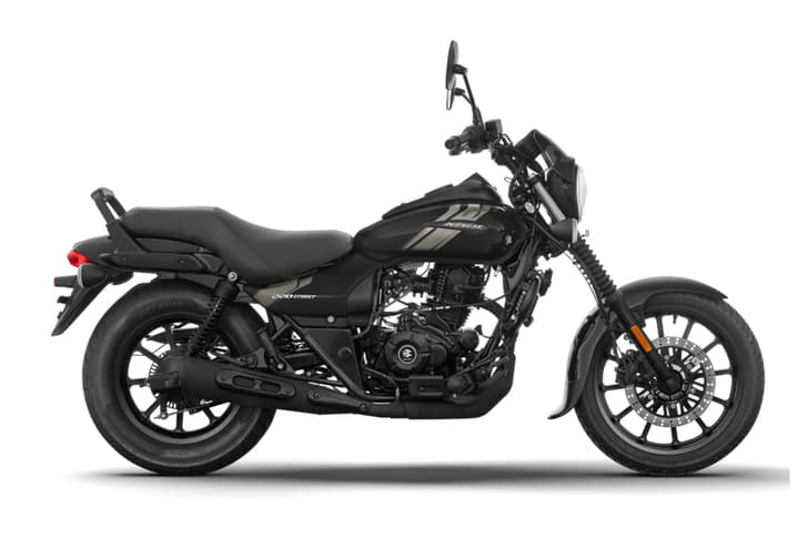 Bajaj Avenger 220 Street photo