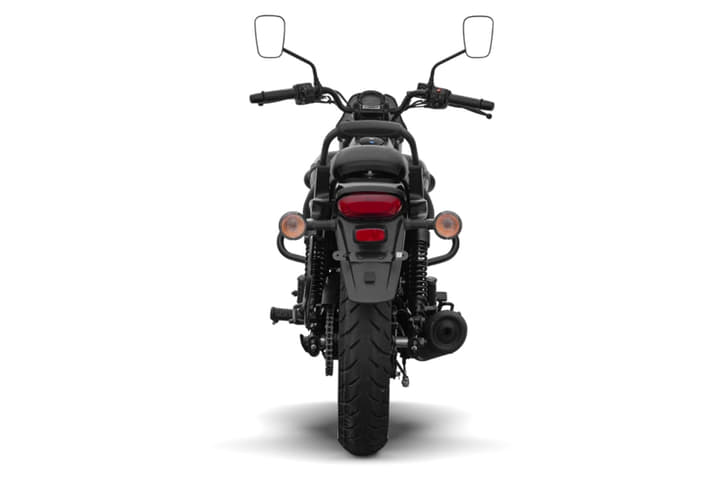 Bajaj Avenger 220 Street photo
