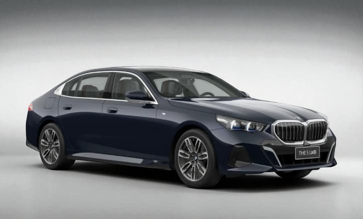 BMW 5 Series LWB photo