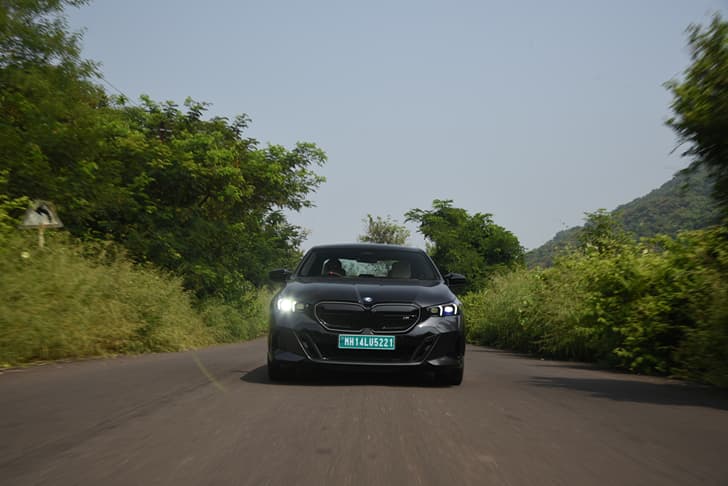 BMW i5 photo 5