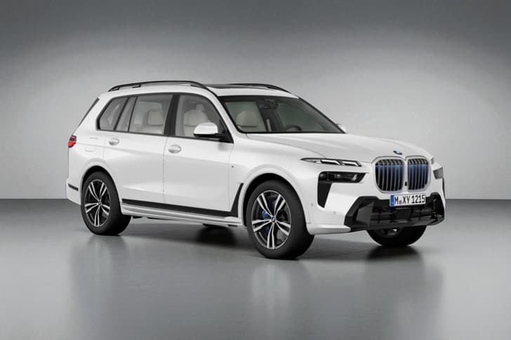 BMW X7 photo 2