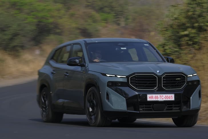 BMW XM photo 4