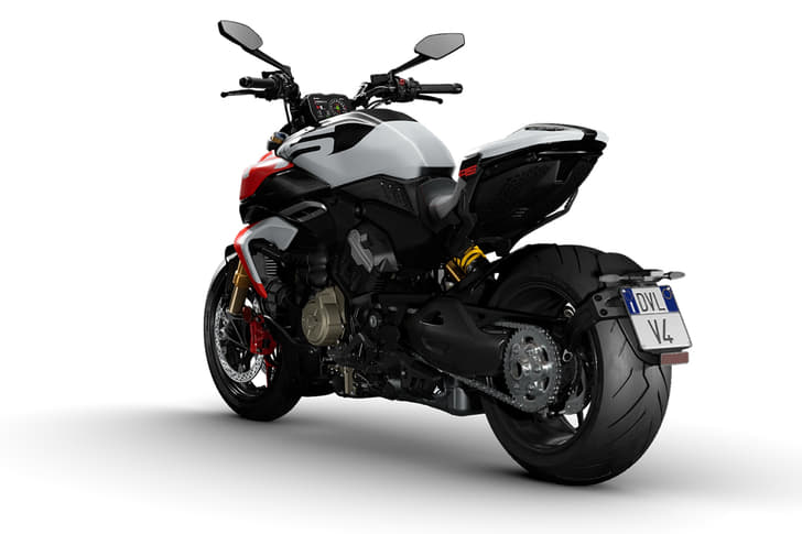 Ducati Diavel V4 RS photo