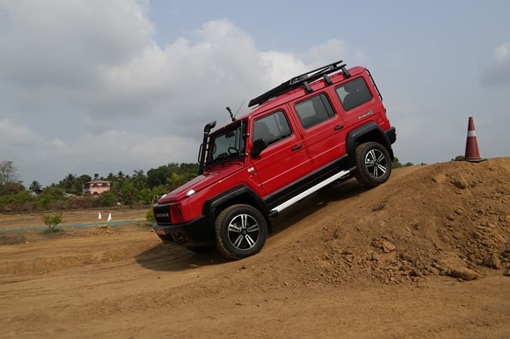 Force Gurkha 5 Door photo
