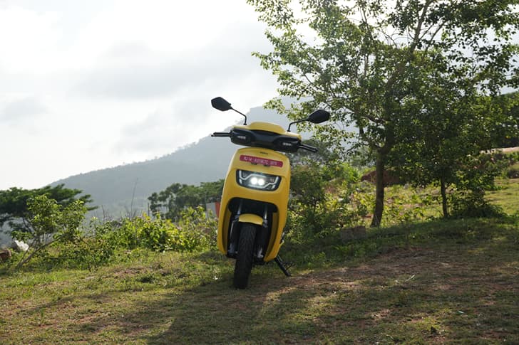 Hero Vida VX2 photo