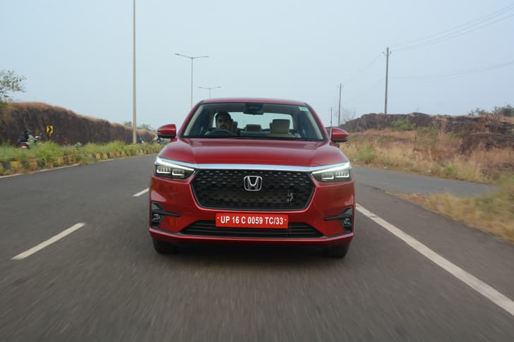Honda Amaze photo