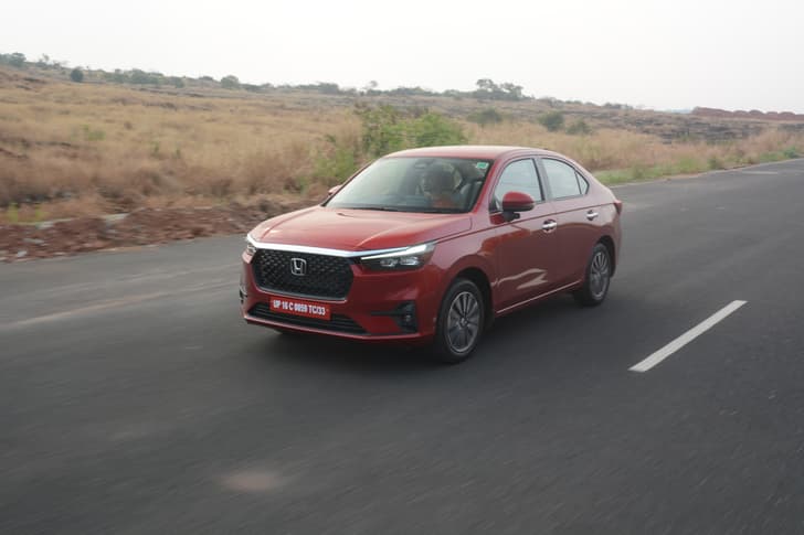 Honda Amaze photo