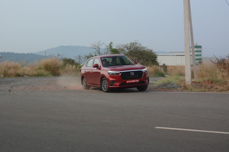 Honda Amaze photo