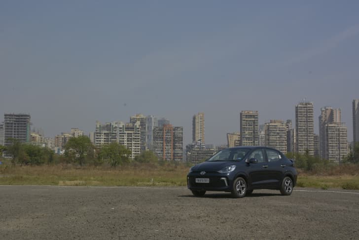 Hyundai Aura photo 5