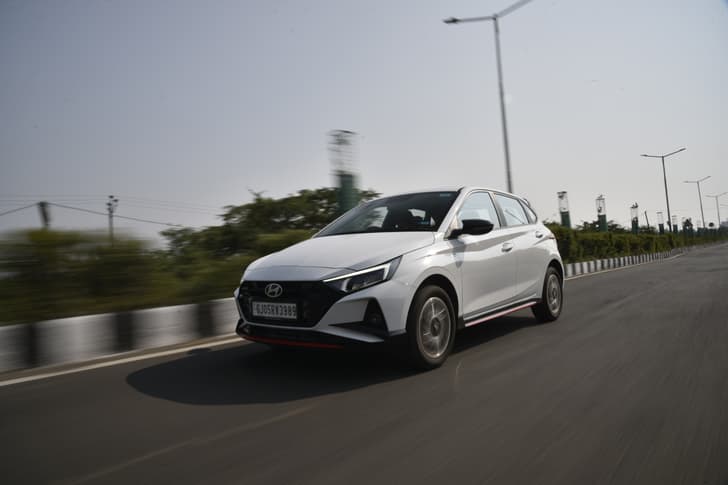 Hyundai i20 photo 2