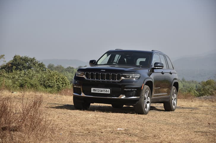 Jeep Grand Cherokee photo
