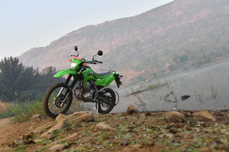 Kawasaki KLX230 photo