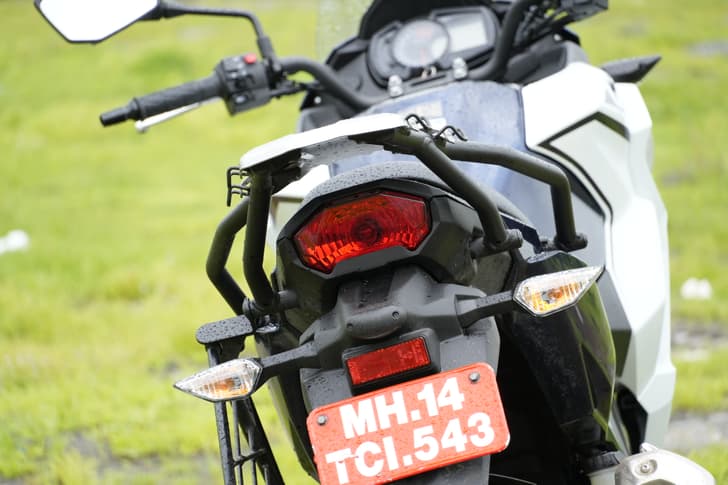Kawasaki Versys-X 300 photo