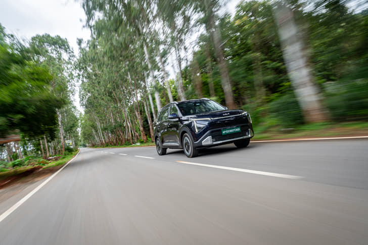 Kia Carens Clavis EV photo