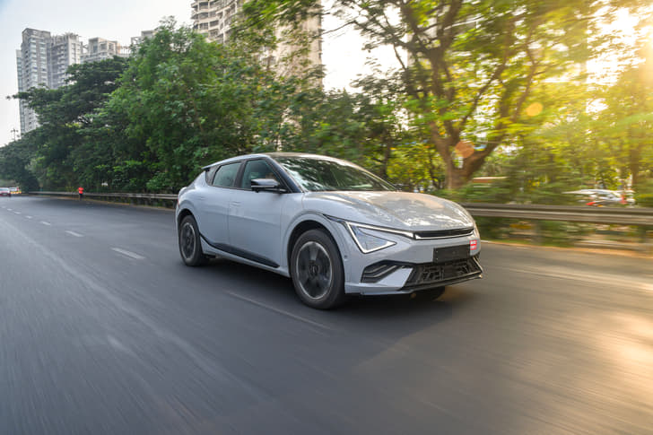 Kia EV6 photo 3
