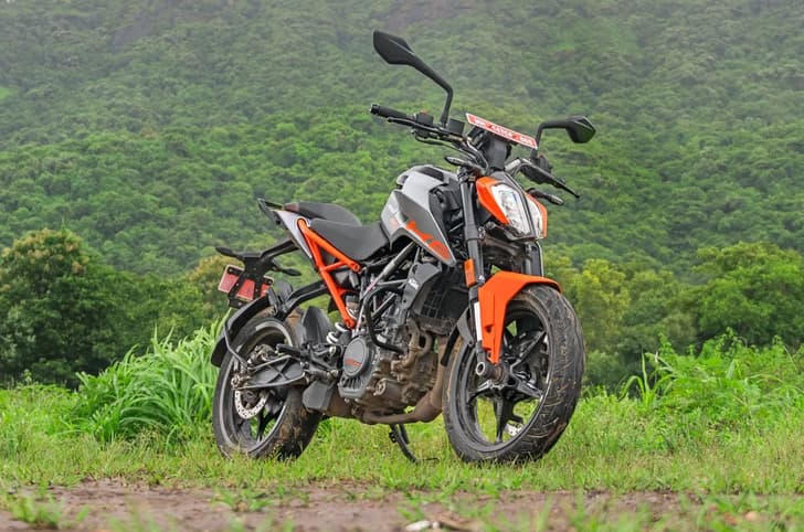 KTM 160 Duke photo