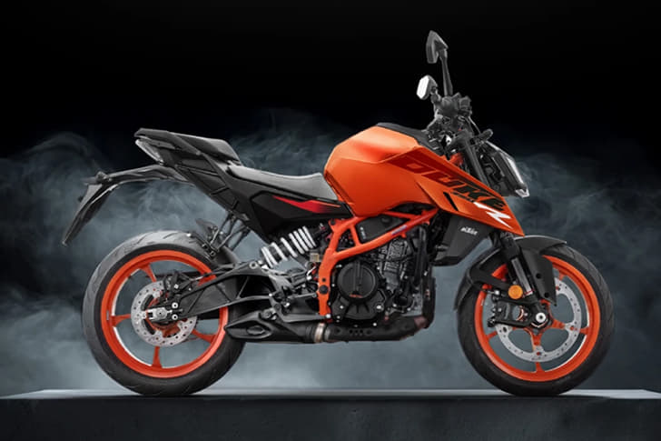 KTM 390 Duke R photo
