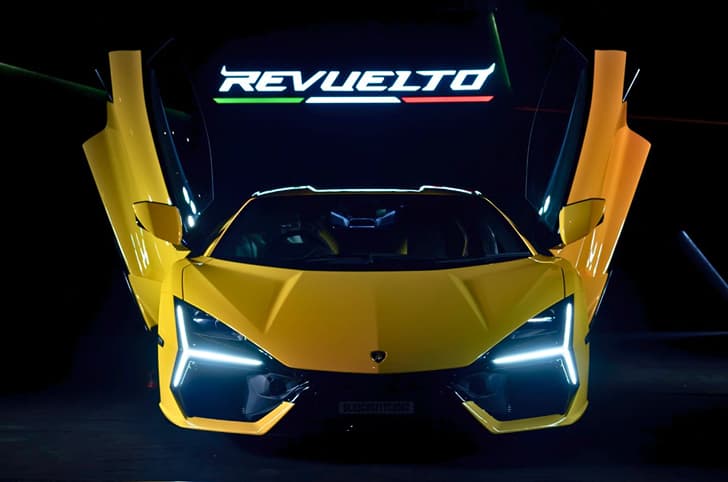 Lamborghini Revuelto Roadster photo