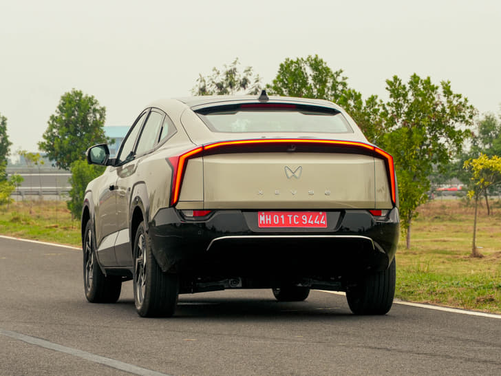Mahindra XEV 9e photo