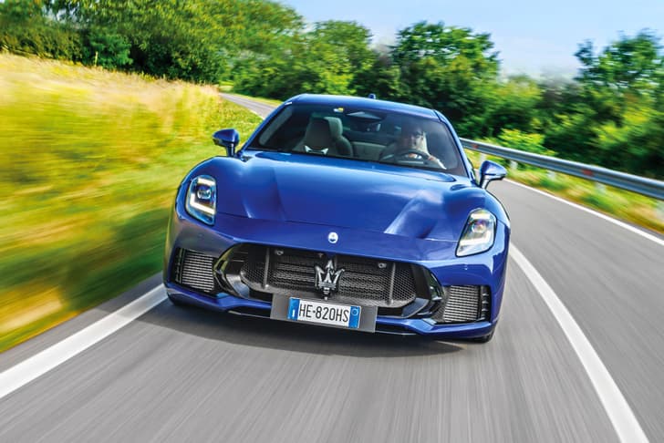 Maserati GranTurismo photo