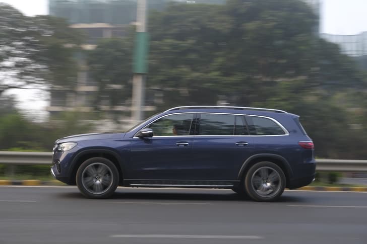 Mercedes-Benz GLS photo