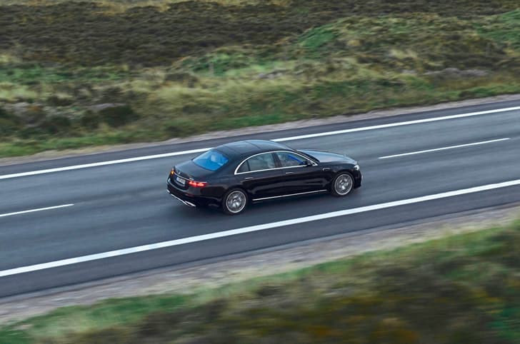 Mercedes-Benz S-Class photo