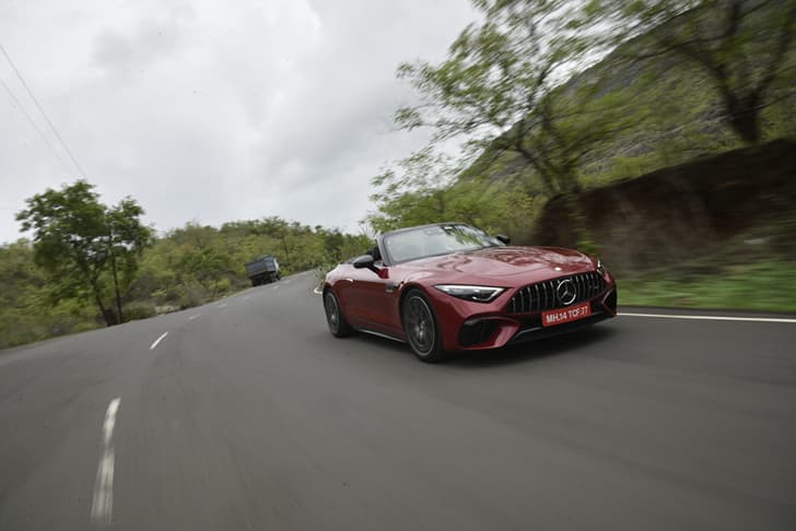 Mercedes-Benz SL photo