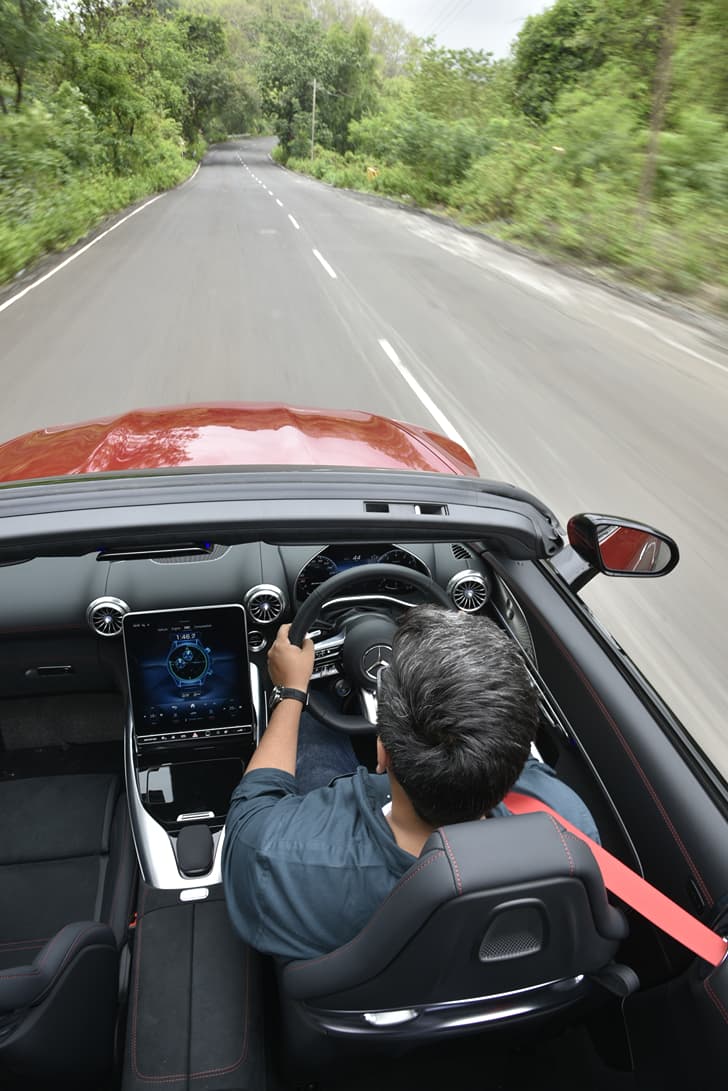 Mercedes-Benz SL photo