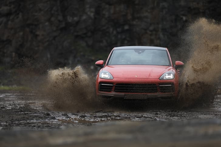 Porsche Cayenne Coupe photo