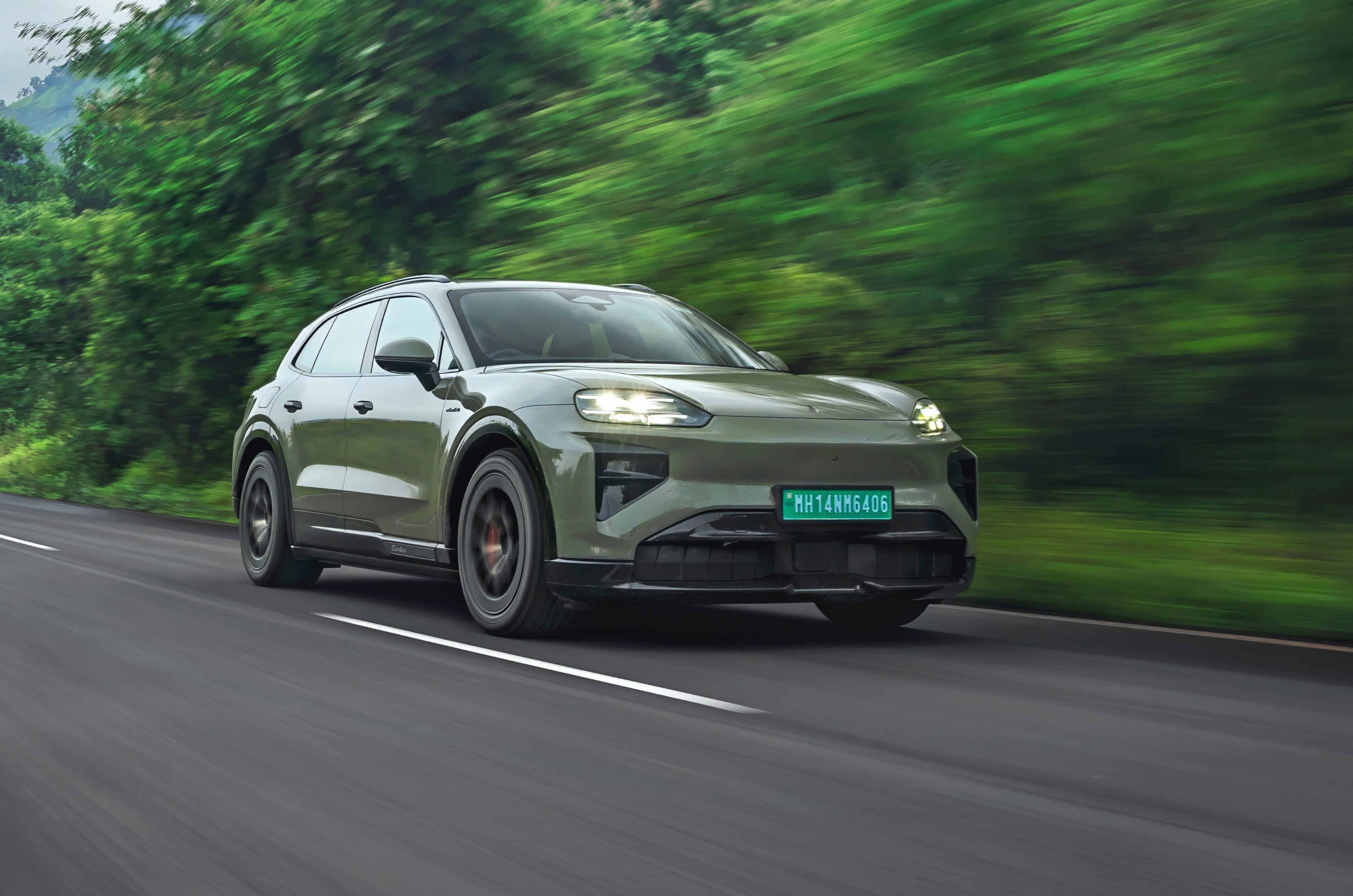 Porsche Cayenne Electric