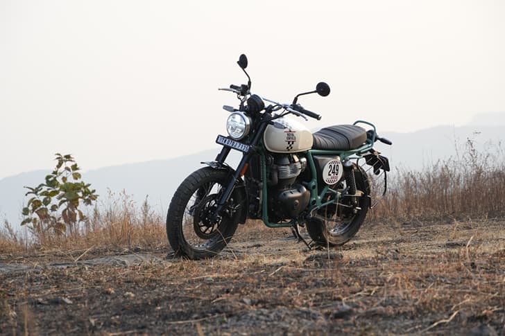 Royal Enfield Bear 650 photo