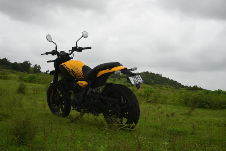 Royal Enfield Guerrilla 450 photo
