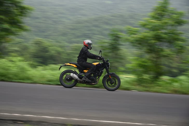 Royal Enfield Guerrilla 450 photo