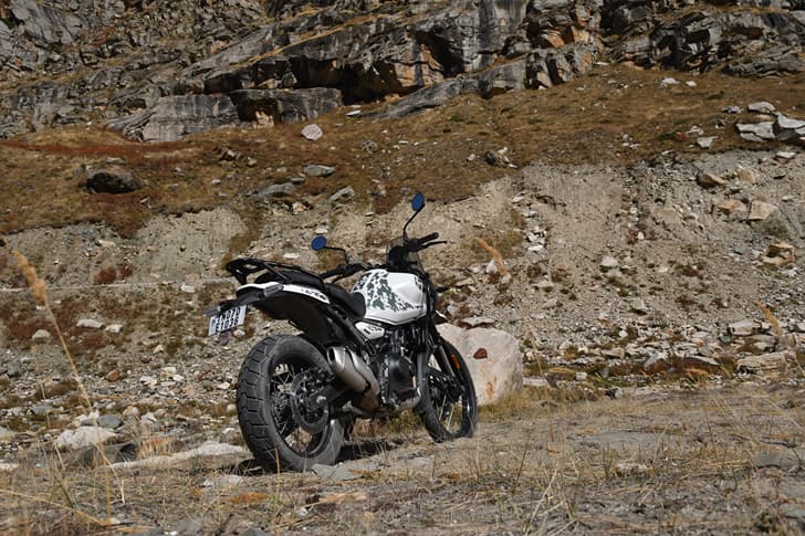 Royal Enfield Himalayan photo
