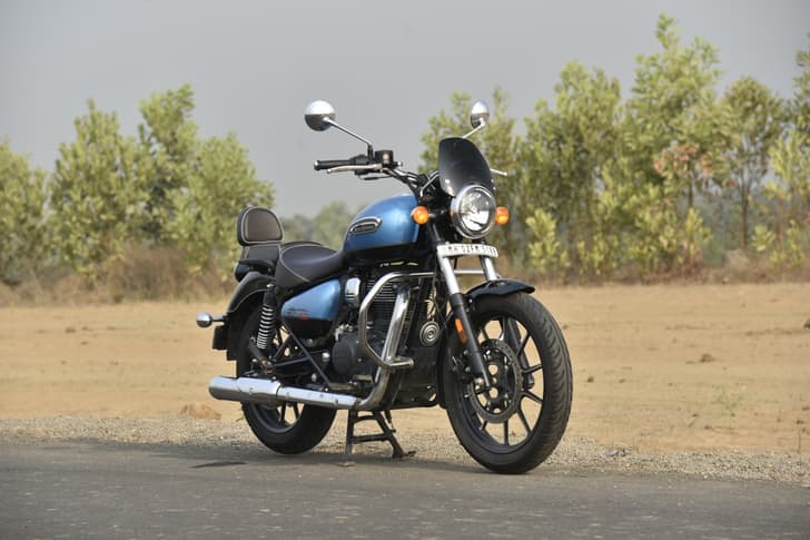 Royal Enfield Meteor 350 photo