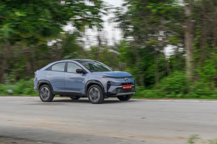 TATA Curvv EV photo 4