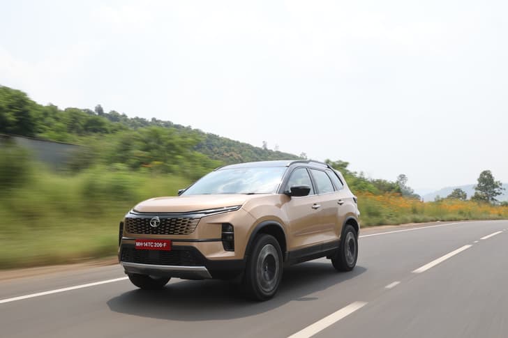 TATA Safari photo 3