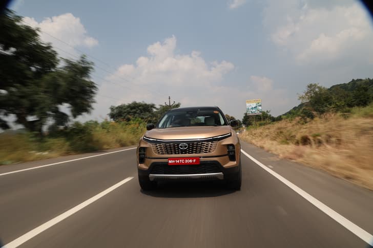 TATA Safari photo 4