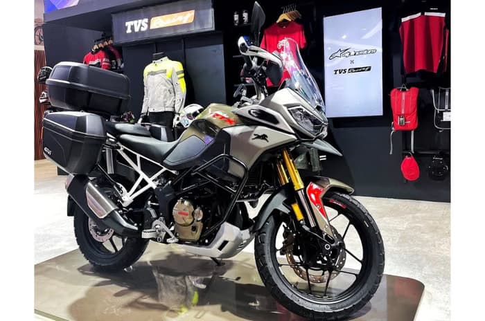 TVS Apache RTX photo