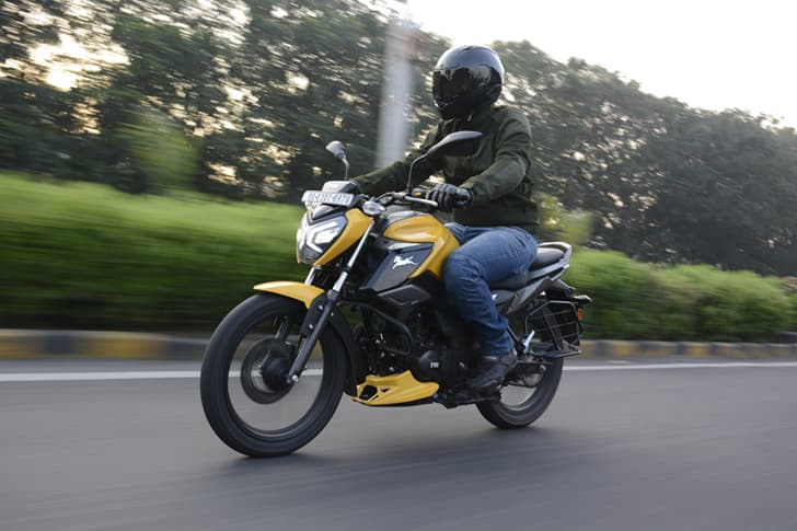 TVS Raider 125 photo