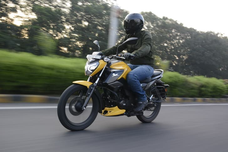 TVS Raider photo