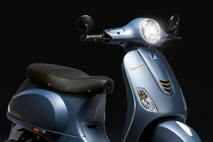 Vespa Officina 8 photo