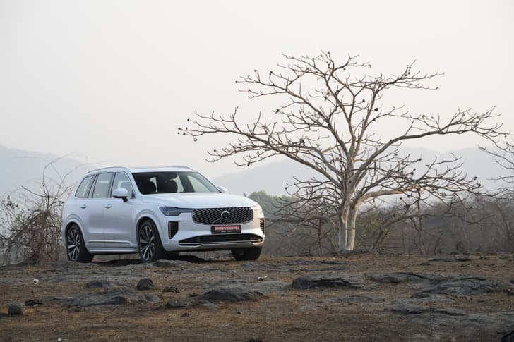 Volvo XC90 photo
