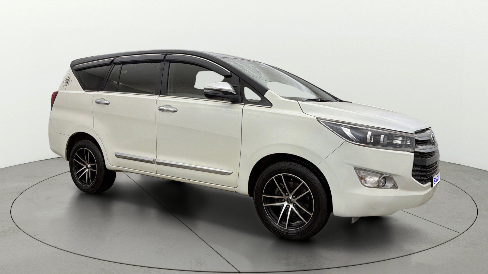 2020 Toyota Innova Crysta