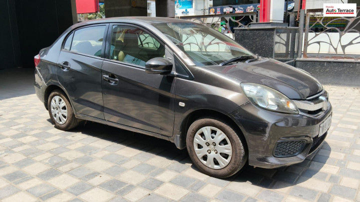2016 Honda Amaze S